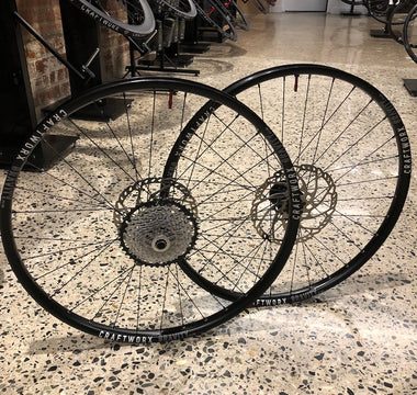 Craftworx Custom Wheel Build Gravity Enduro lapierre hubs